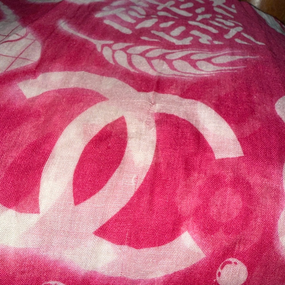 CHANEL Vibrant Pink Scarf